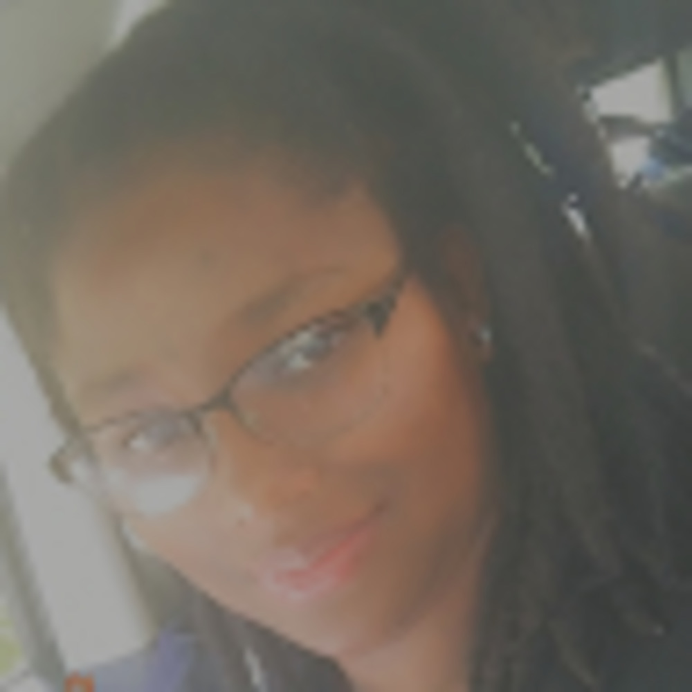 Meet your Posher, Deneshia